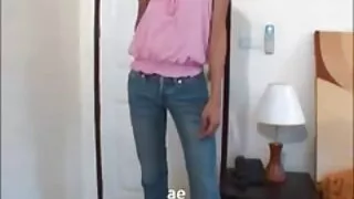 მიბმული გოგონა შეკრული თმა და fucked. Fuck In გაპარსული.