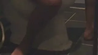 მთვრალი დიდი ყლე იაპონელი.