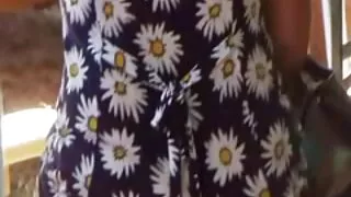 Cann Lu Lu scopata fucked კედელზე ტელევიზორის ქვეშ.