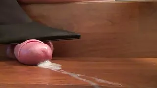 ნინა W