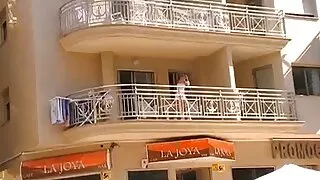 უმაღლესი სამყაროდან sucks.