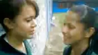 Lesbians, რომელსაც სექსი აუზი.