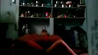 მან დაიმსახურა cum მისი სახე.